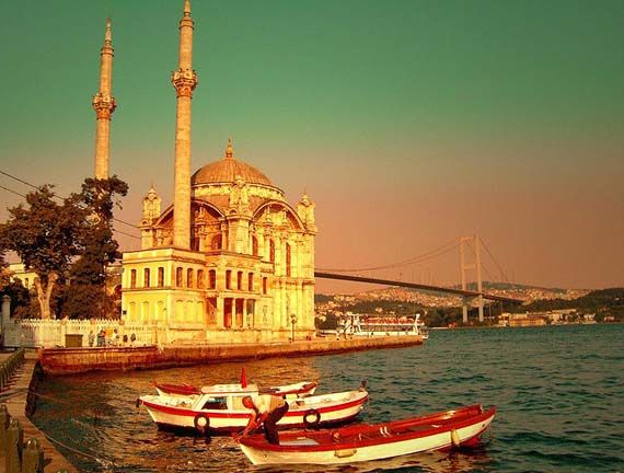 The famous Ortaköy Mosque in Istanbul. Foto: Kivans Nic/flickr