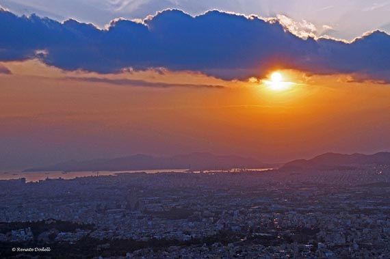 Solnedgang over Athen. Foto: dorena-vm/flickr